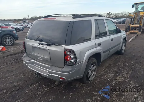 2005 Chevrolet Trailblazer Ls z USA, uszkodzony, nr VIN 1GNDT13S452140437